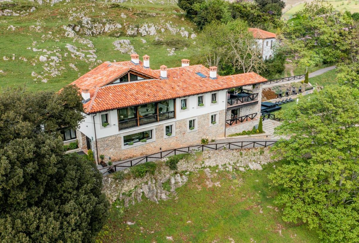 Apartamentos Picabel Onís 외부 사진